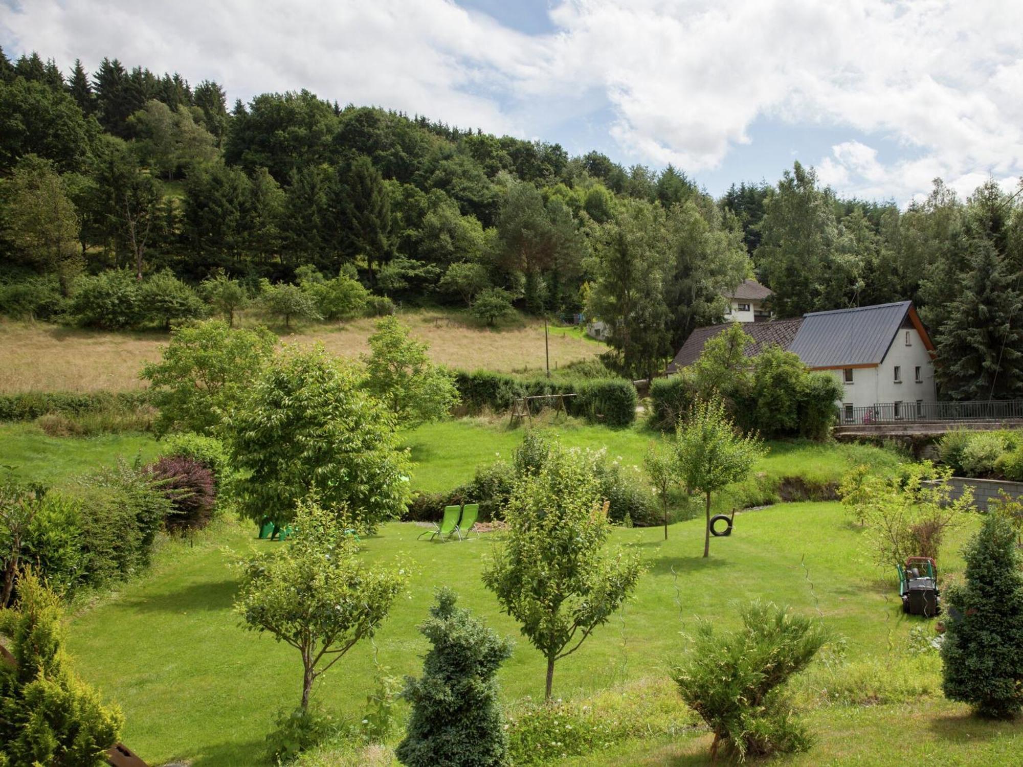 A Modern Apartment In The Hunsr Ck Region S Romantic Drohn Valley Merschbach 외부 사진
