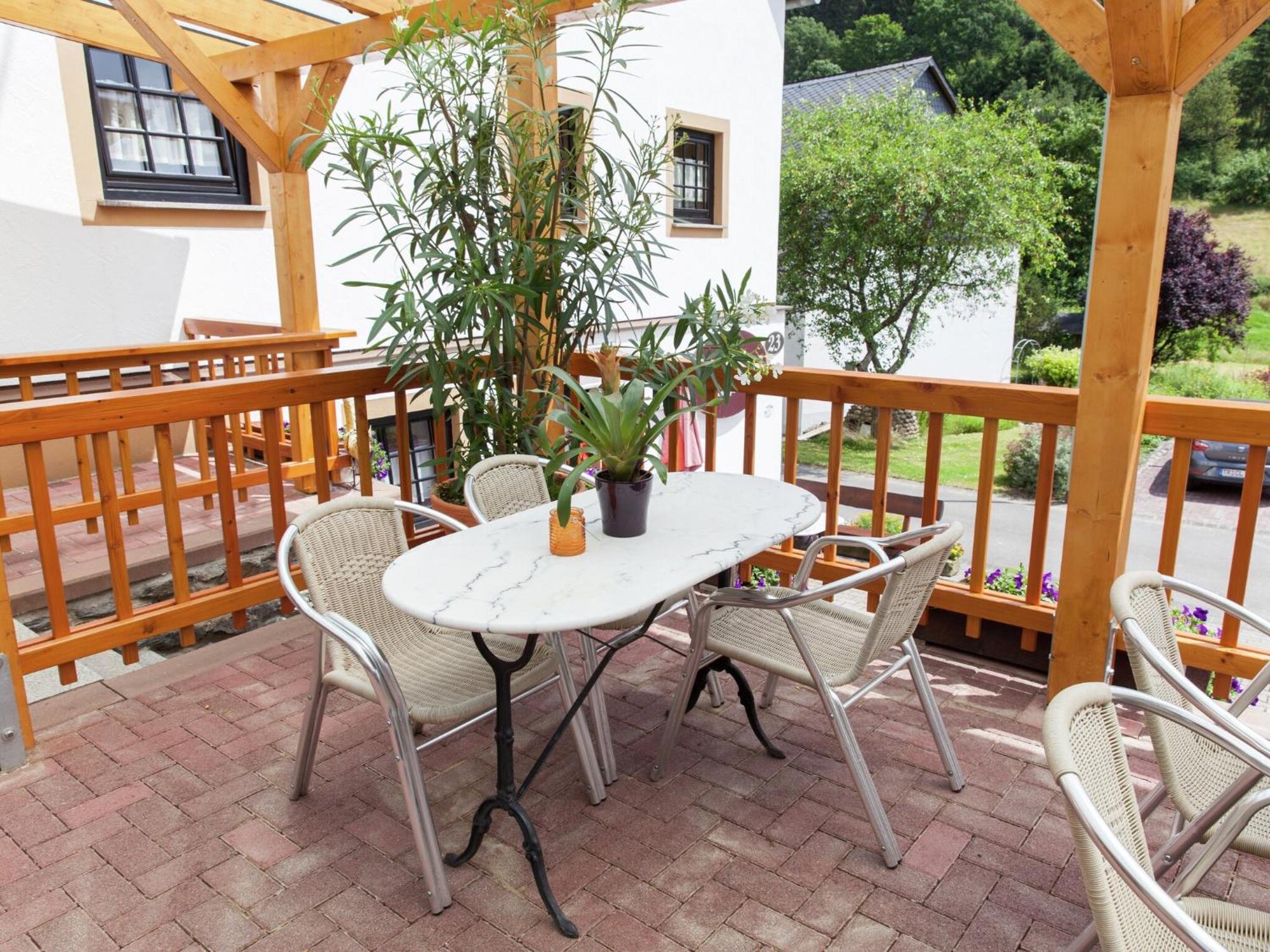 A Modern Apartment In The Hunsr Ck Region S Romantic Drohn Valley Merschbach 외부 사진
