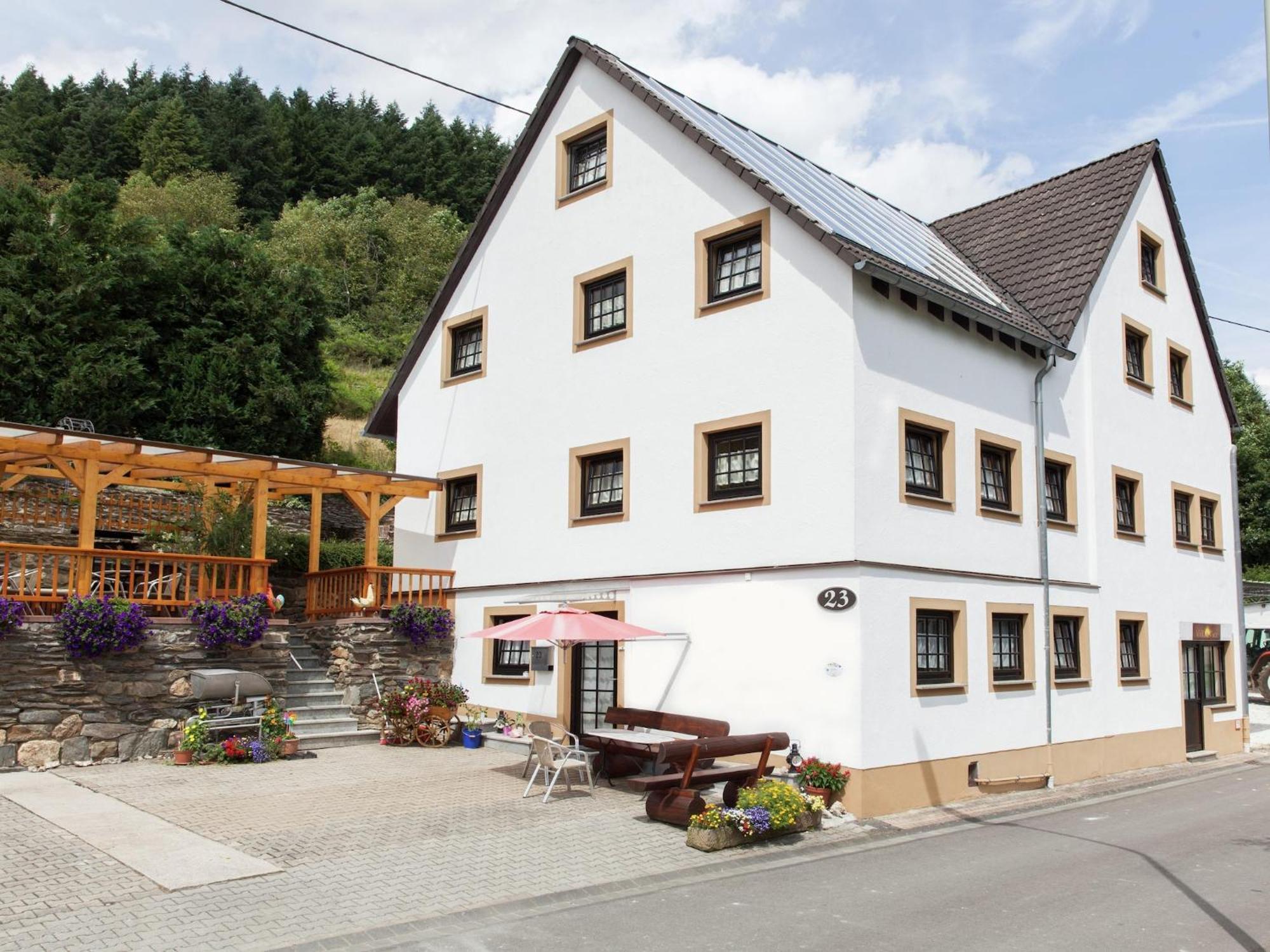 A Modern Apartment In The Hunsr Ck Region S Romantic Drohn Valley Merschbach 외부 사진